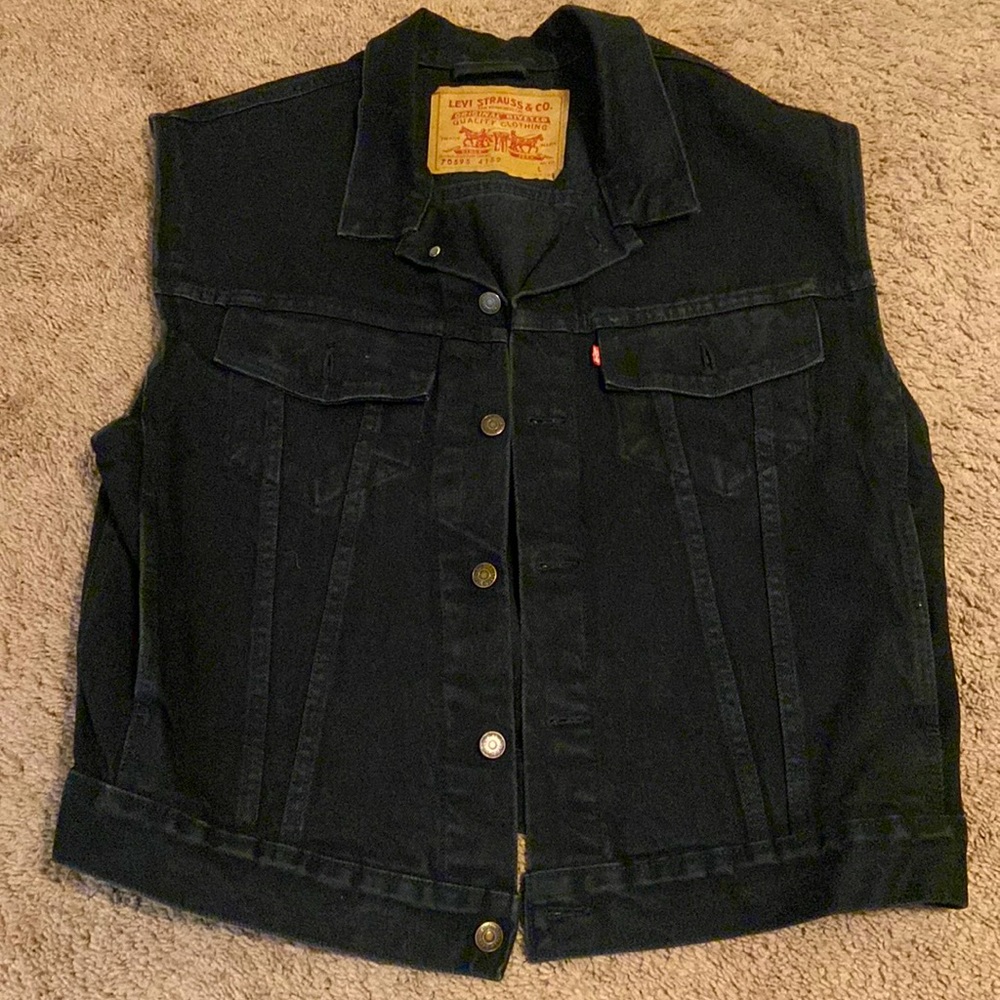 Levi Strauss vintage jean vest with pockets.